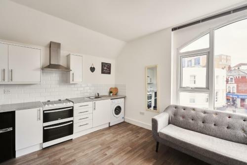 Apartamento Modern Central Studio And One Bed Flats Close To The Beach