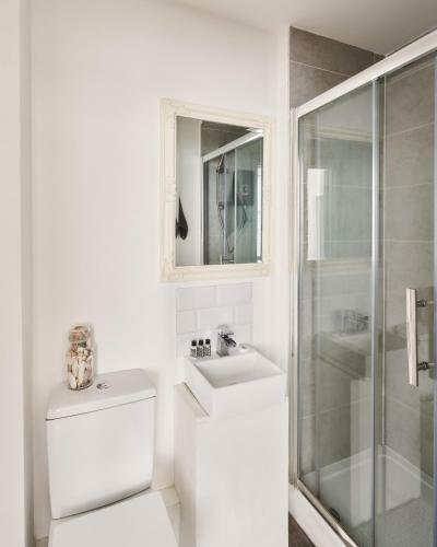 Apartamento Modern Central Studio And One Bed Flats Close To The Beach