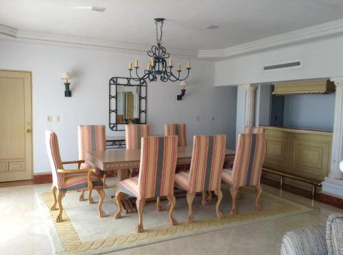 Hotel Grand Isla Navidad Resort