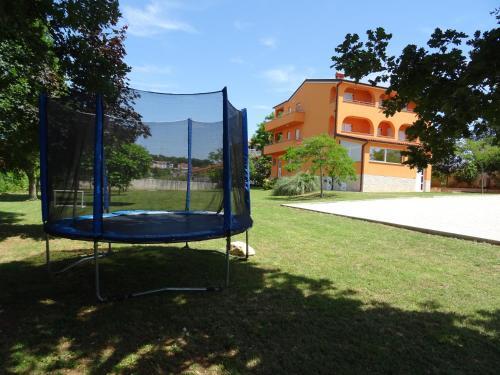 Apartments Orange Medulin