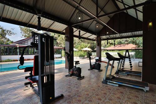 Hotel Oyo 557 Tong House Resort