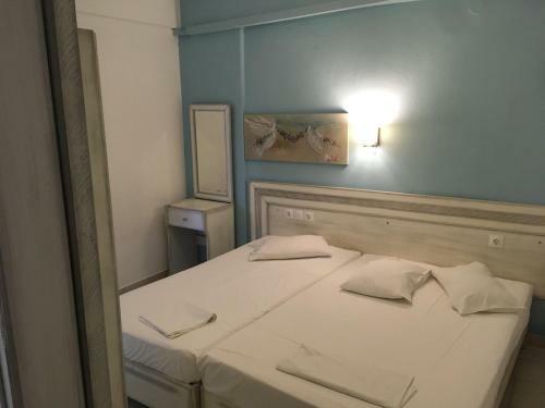 Katerina Apartments And Studios