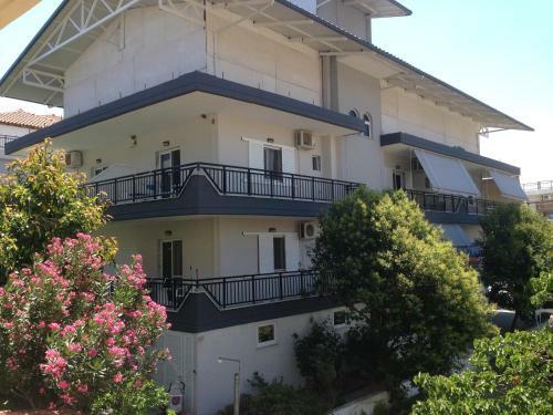 Katerina Apartments And Studios