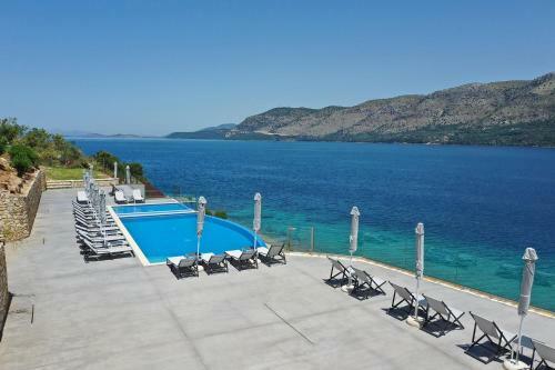 Blue Bay Apartments