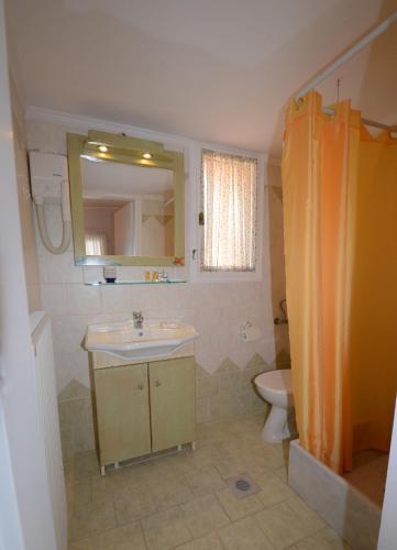 Konstantza Studios And Apartments