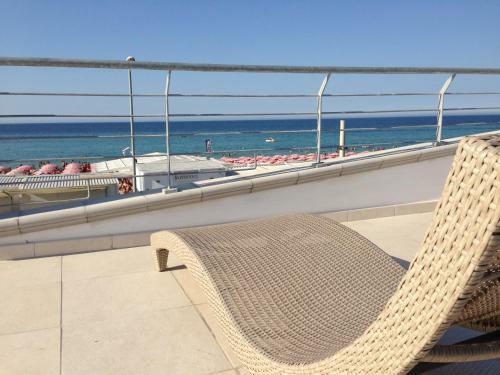 Eolo Apartments