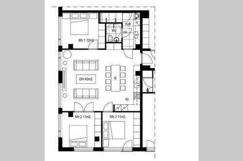Spacious 3 Bedroom Apartment In City Centre