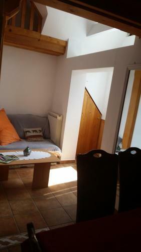 Apartmaji Stari Kova?
