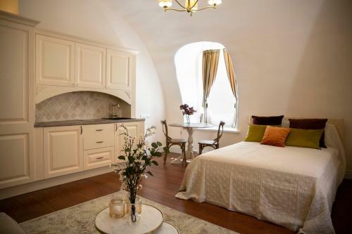 Heart Of Old Town - St. Ann Apartment