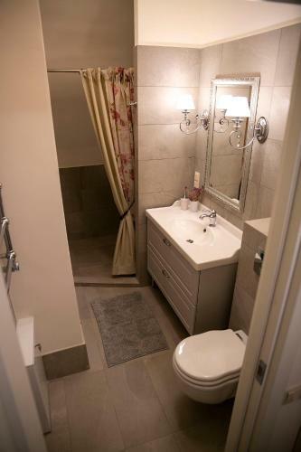Heart Of Old Town - St. Ann Apartment