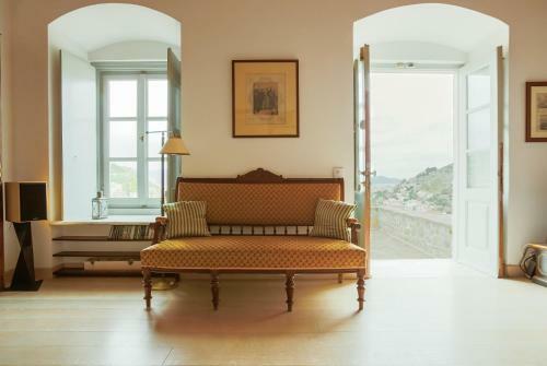 Classy Villa With Wonderful View And Swimming Pool