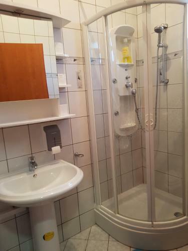 Posada Prenociste Klas