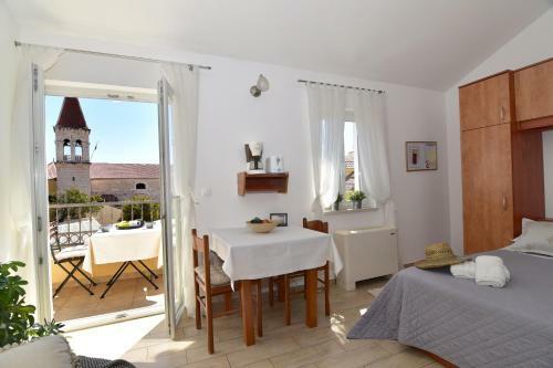 Old Town Studio Apartments