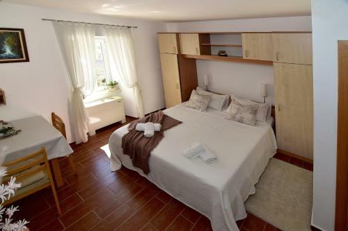 Old Town Studio Apartments