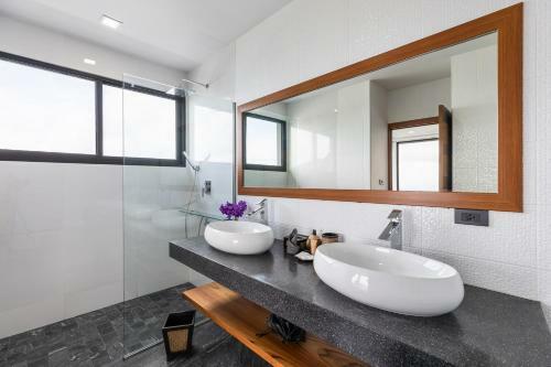 Villa Jungle, Luxury Villa 4 Br, Amazing Sea View