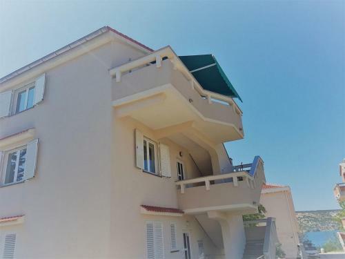 Apartments Vrtlici