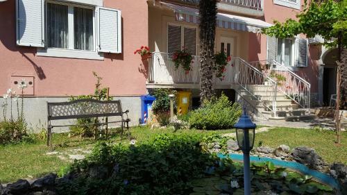 Hostal Apartment & Rooms Graciela