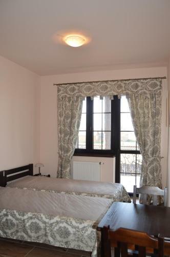Bed & Breakfast O?rodek Bia?y Lew