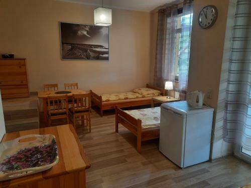 Hostal Pokoje Na Skale Nad Jeziorem Soli?skim