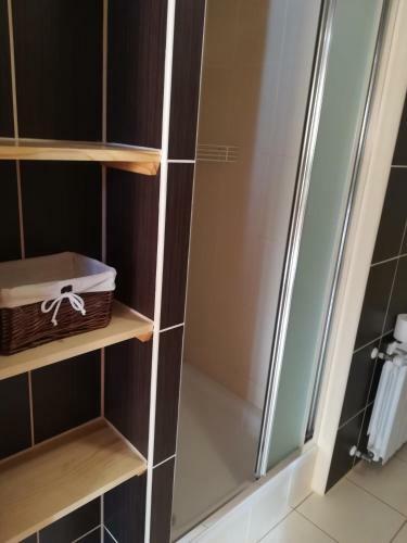 Hostal Pokoje Na Skale Nad Jeziorem Soli?skim