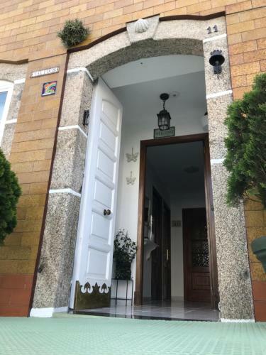 Lux House ?yalidos?