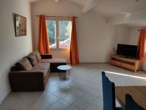 Apartamento Villa Dervonnae, La Provence � L'ombre Des Ch�nes