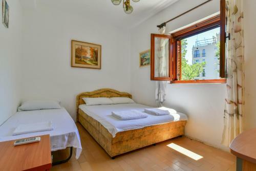Hostal Radevic Apartments