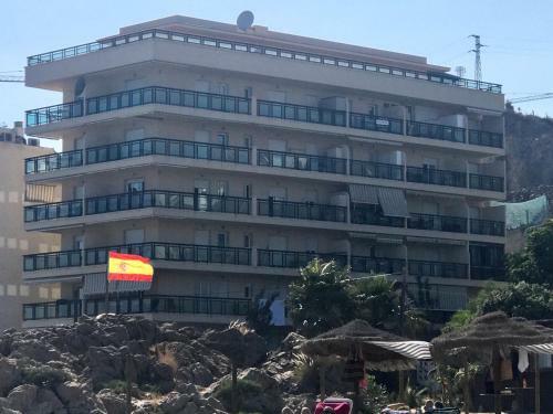 Apartment With Beach Views