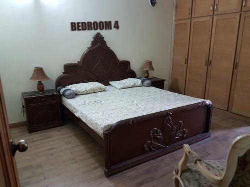 5 Bedroom Apartment In Gulberg II