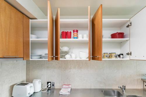 Qv Central Viaduct Two Bedroom Apartment (349)