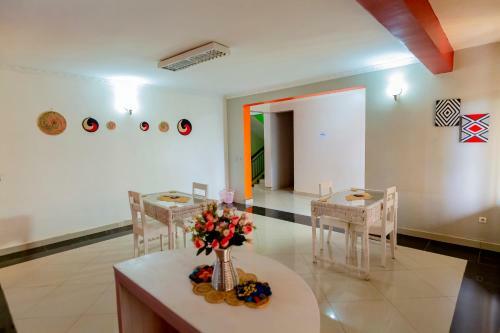 Bed & Breakfast Empathy Manor