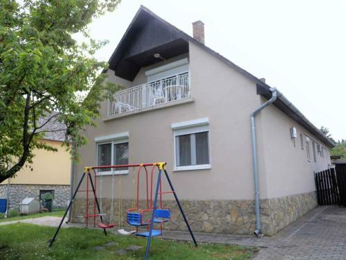 Holiday Home In Fonyod/balaton 38001