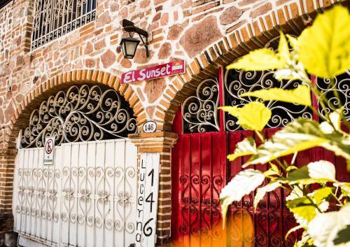 El Sunset Hostel