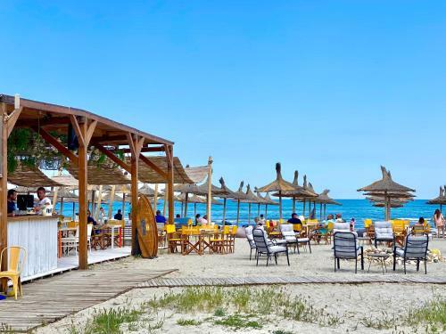 Mamaia North Apartments