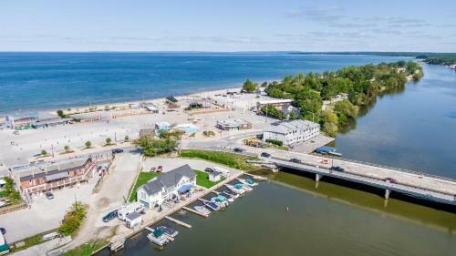 Beach1 Riverfront Resort
