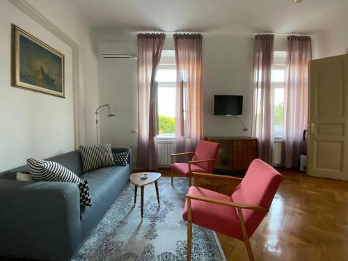 Bright Apartment 45m2 - Free Parking - Wifi