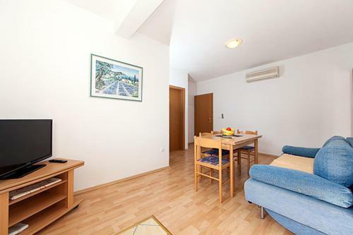 Apartments Ivo