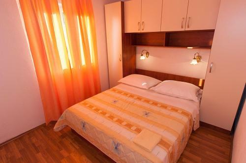 Apartments Ivo