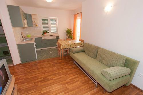 Apartments Ivo