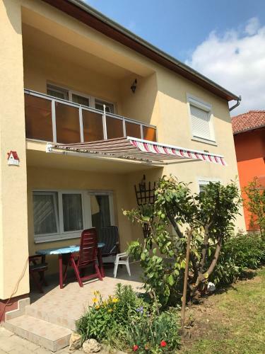Elvira Apartman