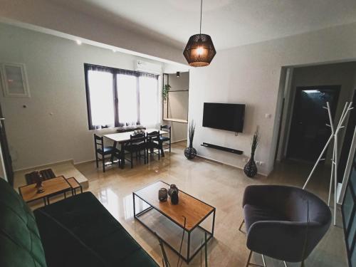 Sunlight - Volos City Center [spacious Modern Apartments]