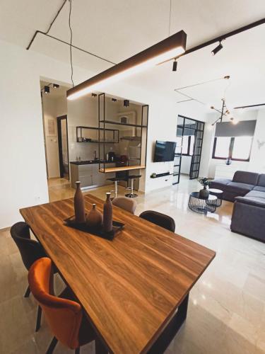 Sunlight - Volos City Center [spacious Modern Apartments]