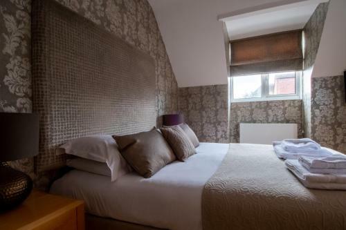 The Cliff House Hotel