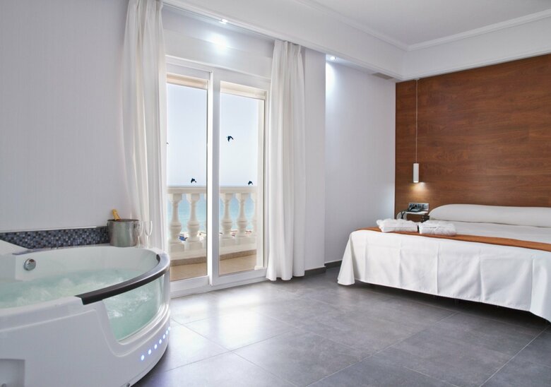 Hotel Los Delfines