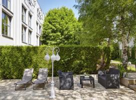 Hotel Holiday Inn Loire Valley(.)
