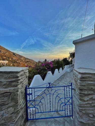 The Pomegranate Stone House - 5 Mins To Batsi