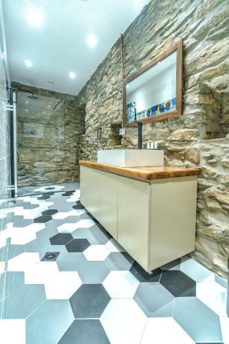 The Pomegranate Stone House - 5 Mins To Batsi