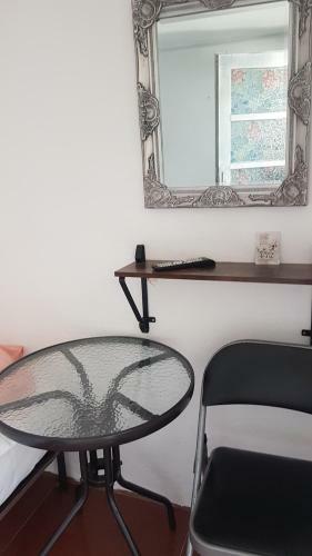 Hostal Casa Ambrozia