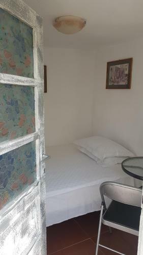 Hostal Casa Ambrozia