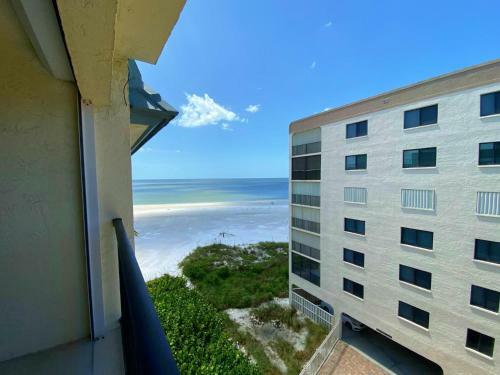 Island House Beach Club 5e